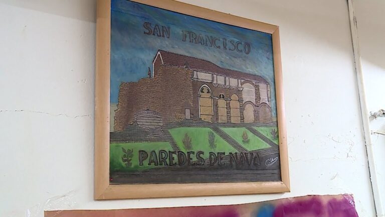 Guía para localizar información sobre escuelas en Paredes de Nava